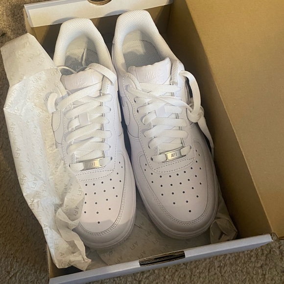 Nike Air Force one shoes - Picture 2 of 10